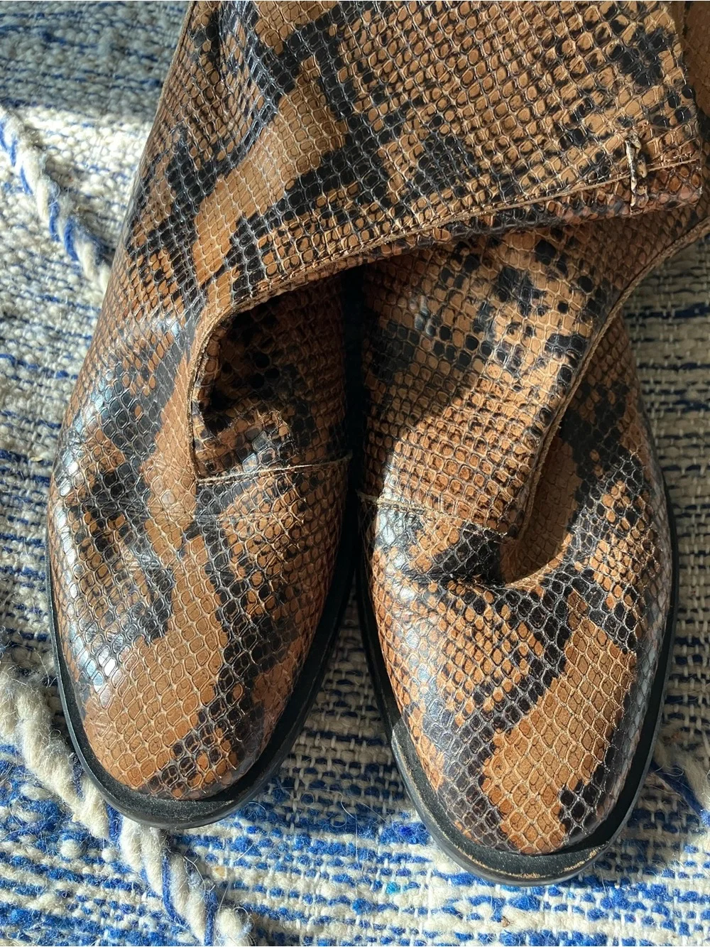 Intervalle snakeskin leather vintage like boots
